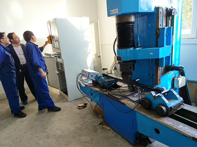 汽車板簧疲勞試驗(yàn)的動(dòng)態(tài)測(cè)量